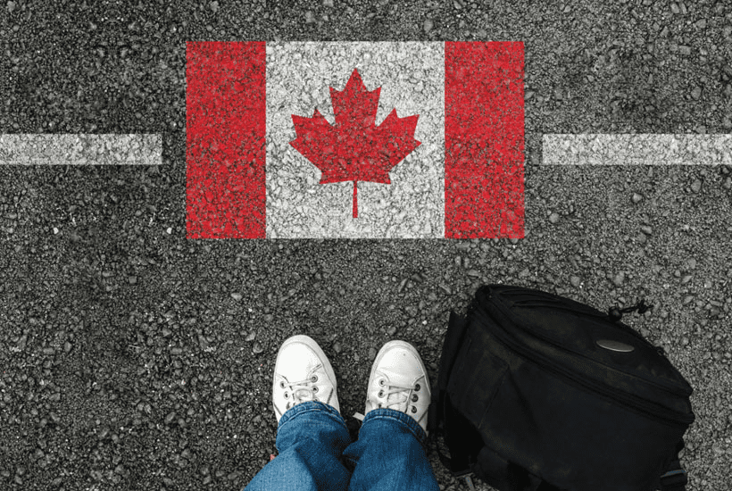 Cách nhập cư đến Canada với tư cách là nhà phát triển phần mềm được đào tạo quốc tế