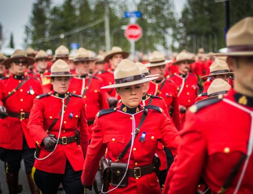 Điểm khác biệt giữa công dân và thường trú nhân Canada